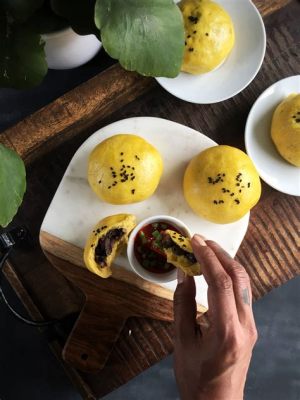   Suqian Steamed Buns fyllda med sötpotatis och kola: En unik smakkombination av mjuk textur och karamelliserad sötma?